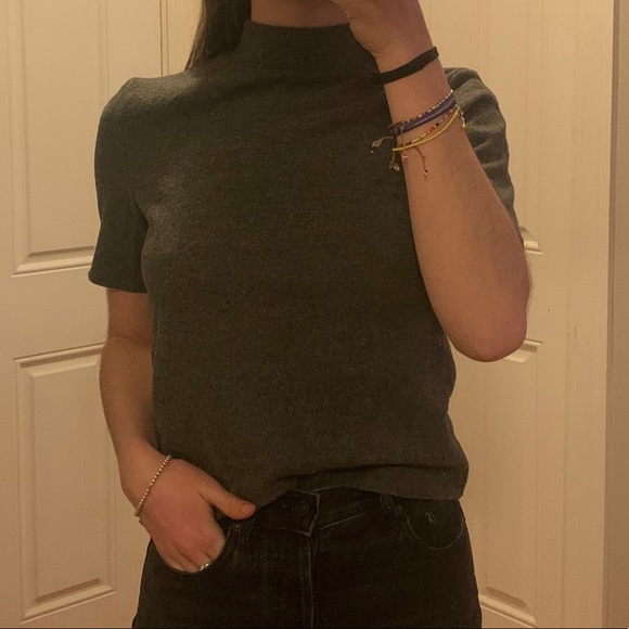 Zara Short Sleeve Sweater - Picture 1 of 3
